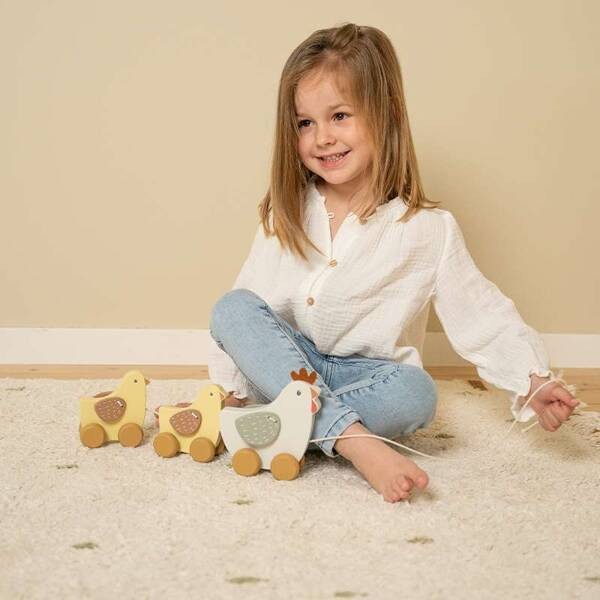 Little-Dutch-Kurki-do-ciagniecia-Little-Farm-FSC-LD7130-polkabubu-3.jpg