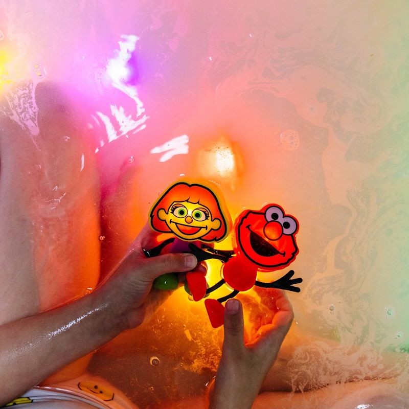 Glo-Pals-Postac-do-kapieli-Julia-polkabubu-3.jpg