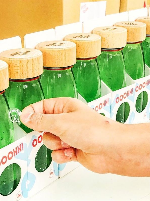 Petit-Boum-Butelka-sensoryczna-FLOAT-zielona-polkabubu-2.jpg