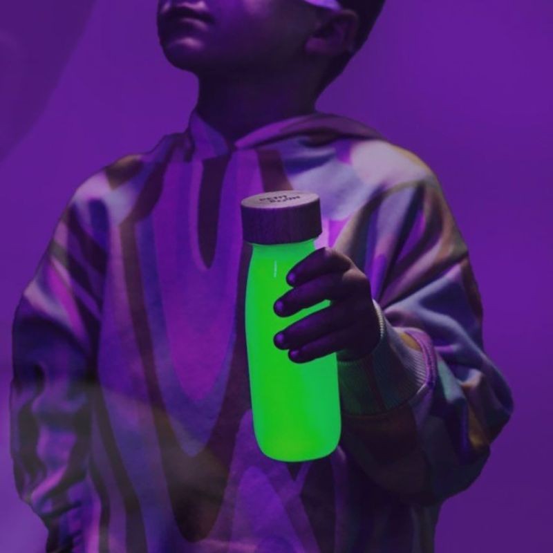 Petit-Boum-Butelka-sensoryczna-FLOAT-NEON-zolta-polkabubu-2.jpg