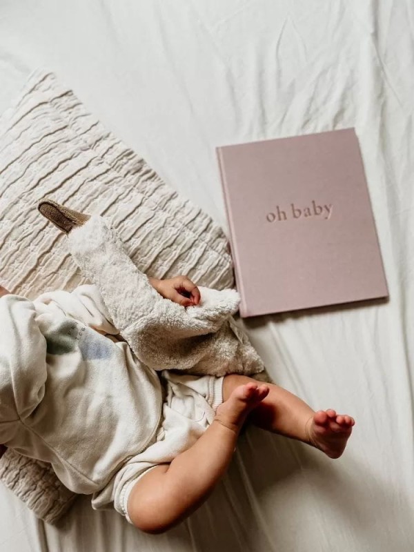mommyplaner-pamietnik-dziecka-oh-baby-powder-pink-polkabubu-10.jpg