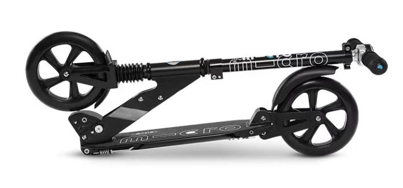 micro-hulajnoga-suspension-black-polkabubu-3.jpg