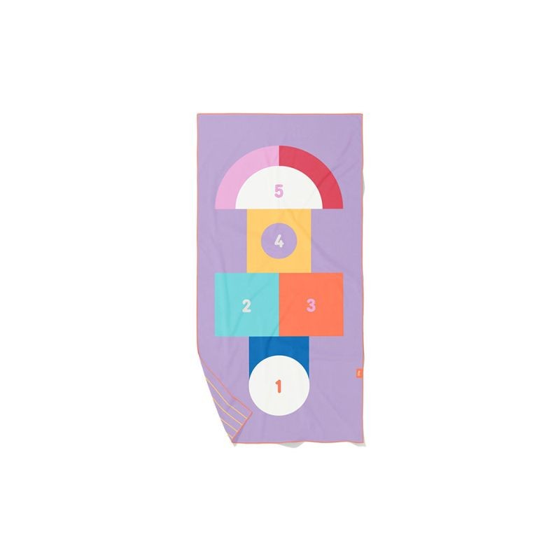 174066-5425031174066-QUUT-Dwustronny-ręcznik-plażowy-PlayTowels-M-140-70-cm-Hopscotch- (3).jpg