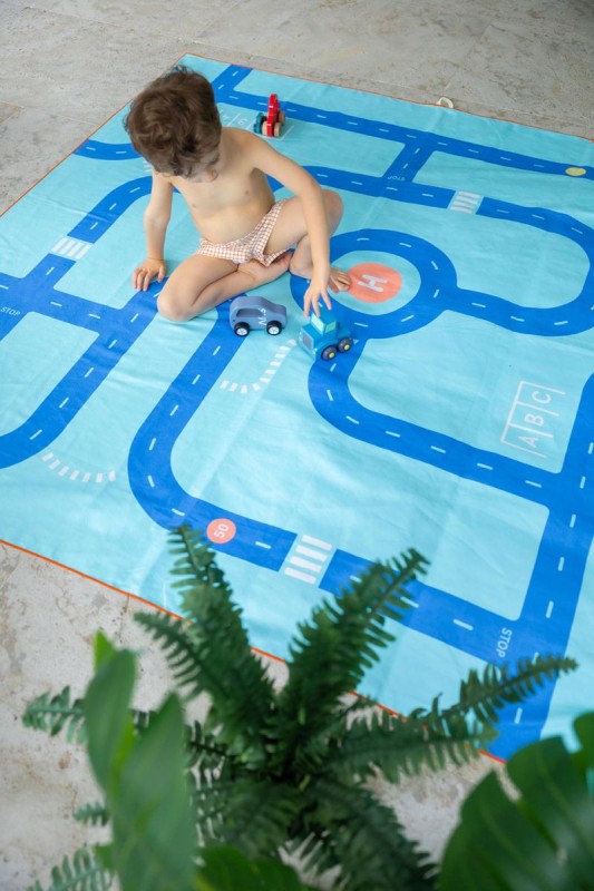 174189-5425031174189-QUUT-Dwustronny-ręcznik-plażowy-PlayTowels-XL-180-180-cm-Road- (11).jpg
