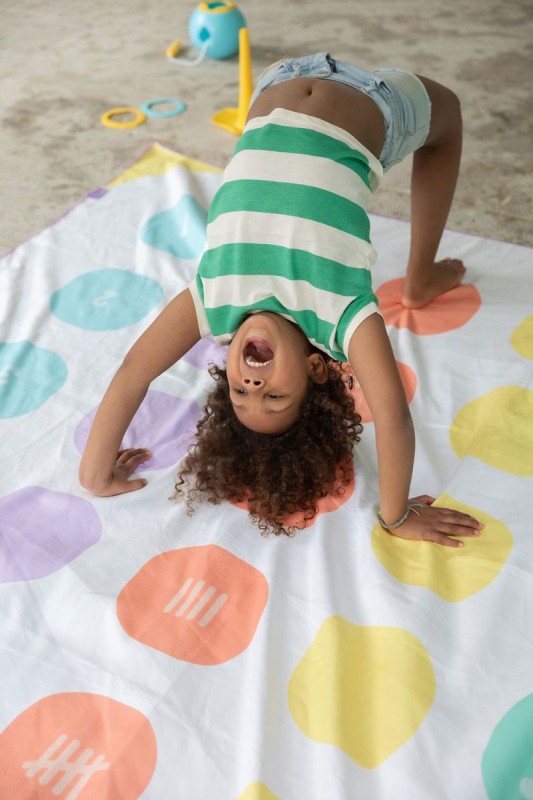 174202-5425031174202-QUUT-Dwustronny-ręcznik-plażowy-PlayTowels-XL-180-180-cm-Balancing-Game- (6).jpg
