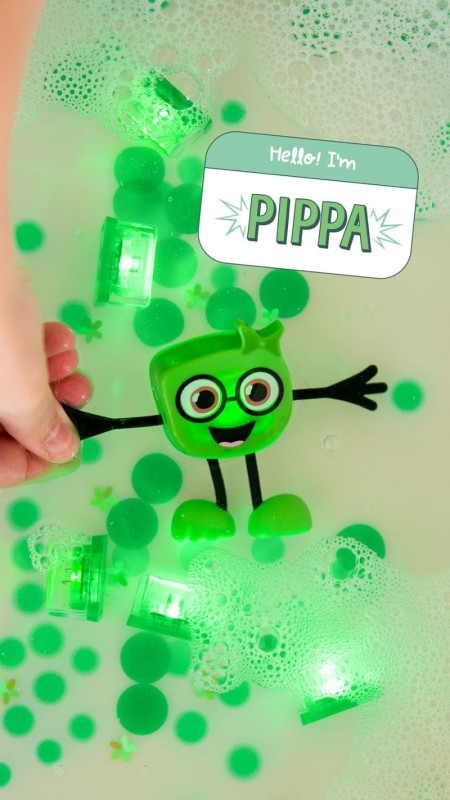 Glo-Pals-Postac-do-kapieli-Pippa-zestaw-z-dwiema-kostkami-polkabubu-9.jpg