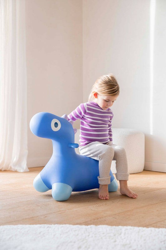 QUUT-Skoczek-Hoppi-Dino-Cosmic-blue-polkabubu-6.jpg