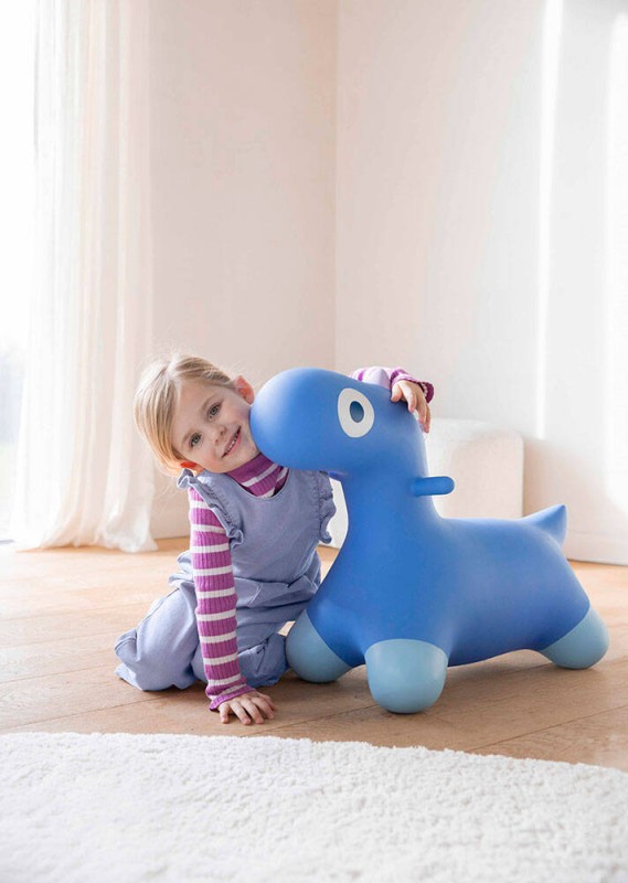 QUUT-Skoczek-Hoppi-Dino-Cosmic-blue-polkabubu-10.jpg