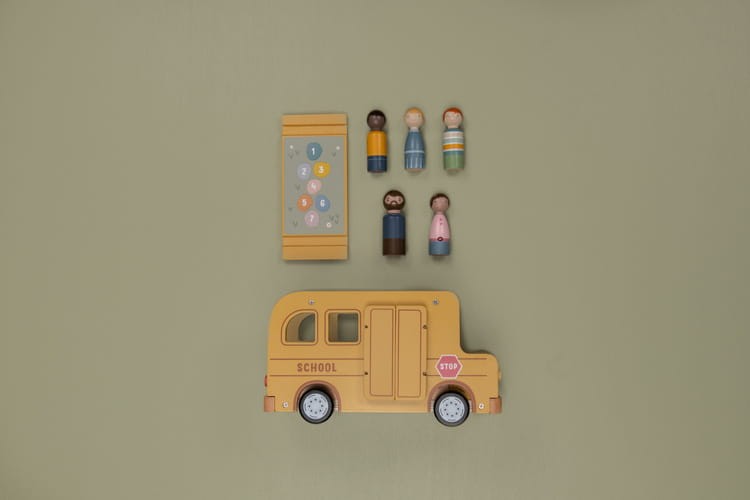 Little-Dutch-Szkolny-autobus-FSC-LD8023-polkabubu-7.jpg