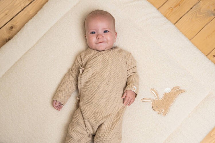 Little-Dutch-Mata-aktywizujaca-Baby-bunny-LD8857-polkabubu-4.jpg