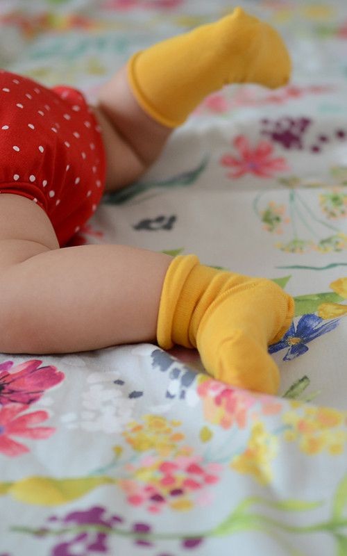 lamama-skarpetki-newborn-organiczne-zolte-polkabubu-3.jpg