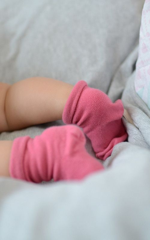 lamama-skarpetki-newborn-organiczne-puder-polkabubu-1.jpg